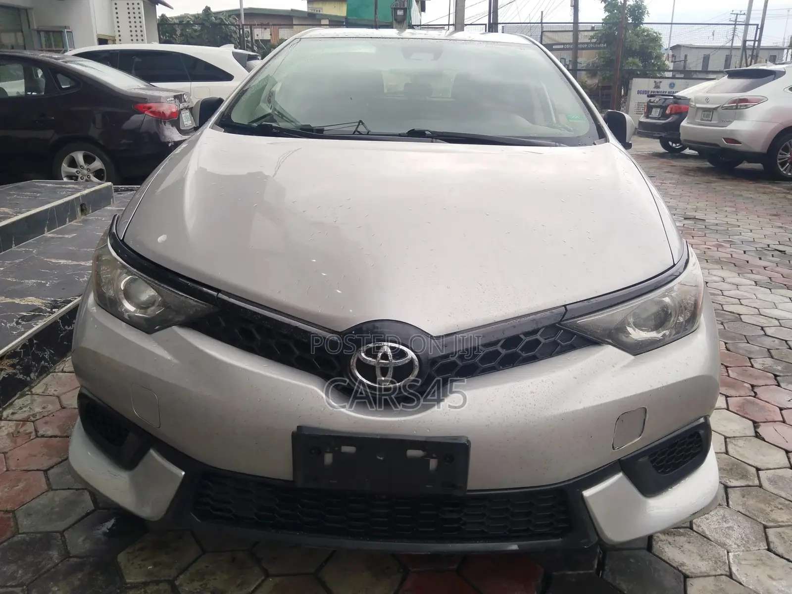 Toyota Corolla 2017 Silver