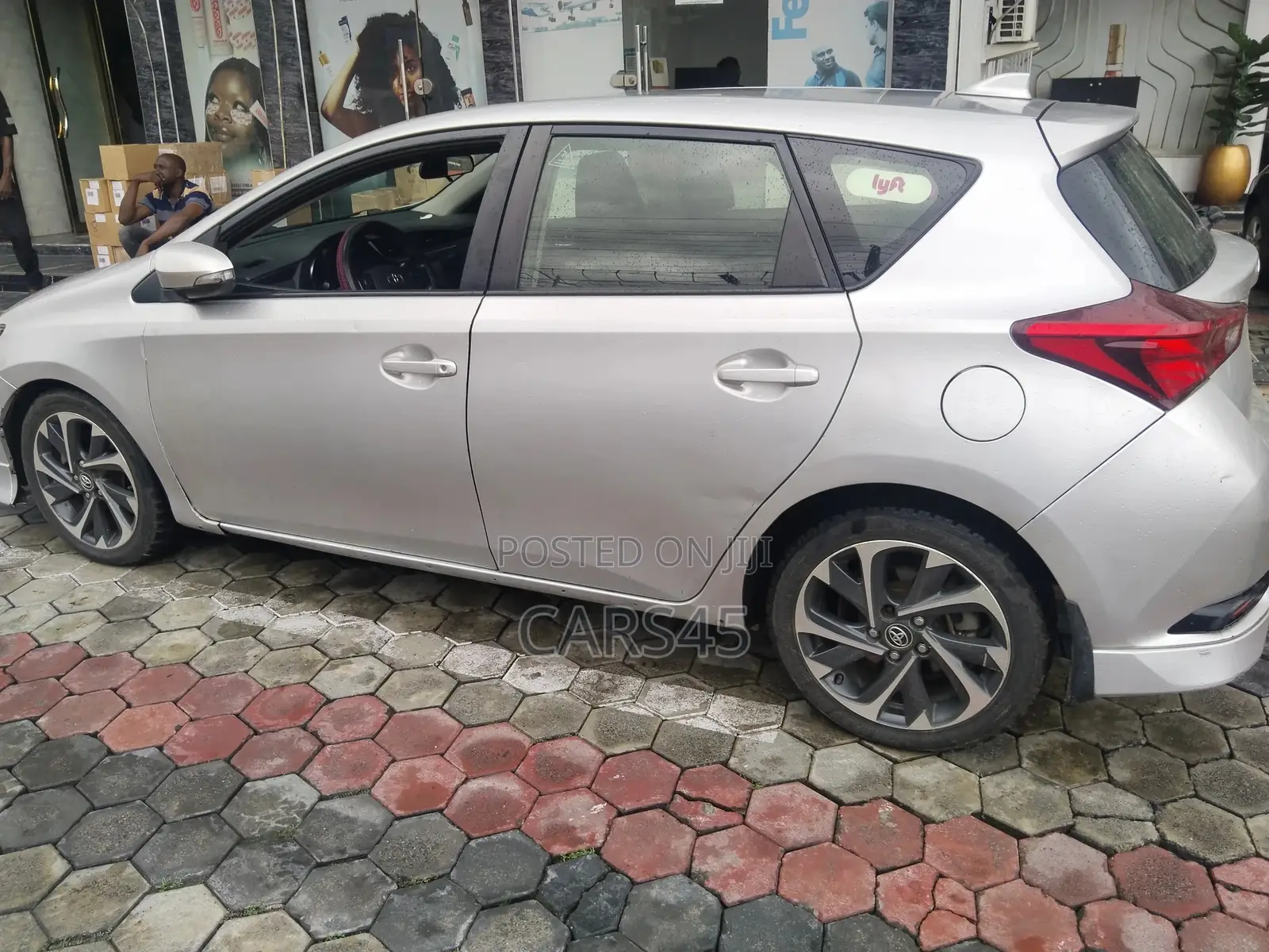 Toyota Corolla 2017 Silver