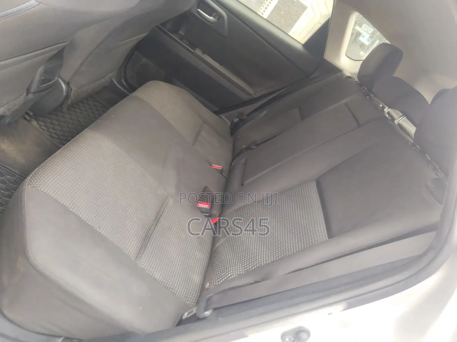 Toyota Corolla 2017 Silver