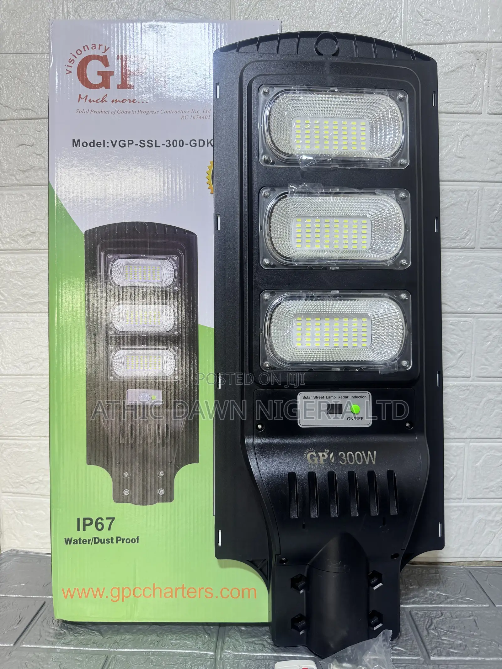 300 Watts Solar Street Light