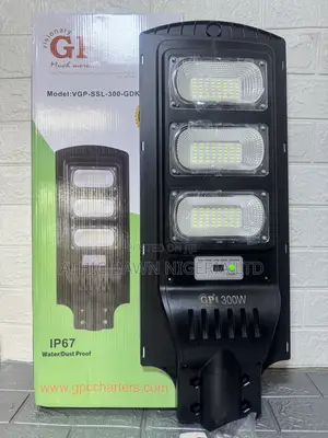 300 Watts Solar Street Light