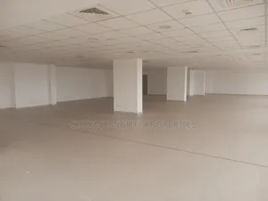 Standard 457sqm Office Space in Mabuchi for Rent