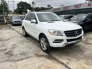 Mercedes-Benz M Class ML350 4MATIC 4dr SUV AWD (3.5L 6cyl 7A) 2015
