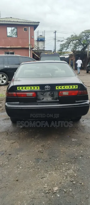 Toyota Camry Automatic 1999 Black
