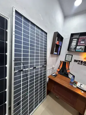 650w Bi-Facial Solar Panel