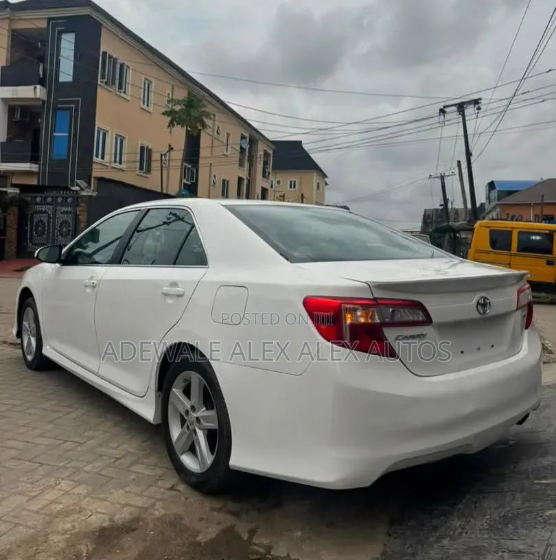 Toyota Camry 2013 White