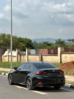 Lexus IS 2016 Black