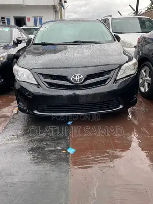 Toyota Corolla 2013 Black