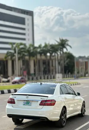 Mercedes-Benz E350 2010 White