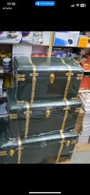 Green &Gold Embossed Hamper Luxury Box /Storage Box