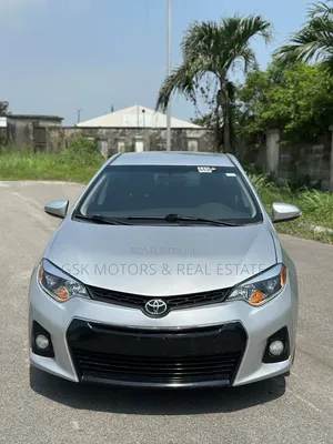 Toyota Corolla S 4dr Sedan (1.8L 4cyl CVT) 2014 Silver