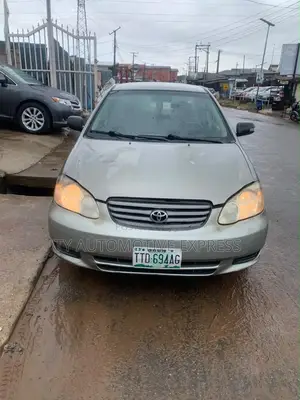 Toyota Corolla LE 2004 Gray