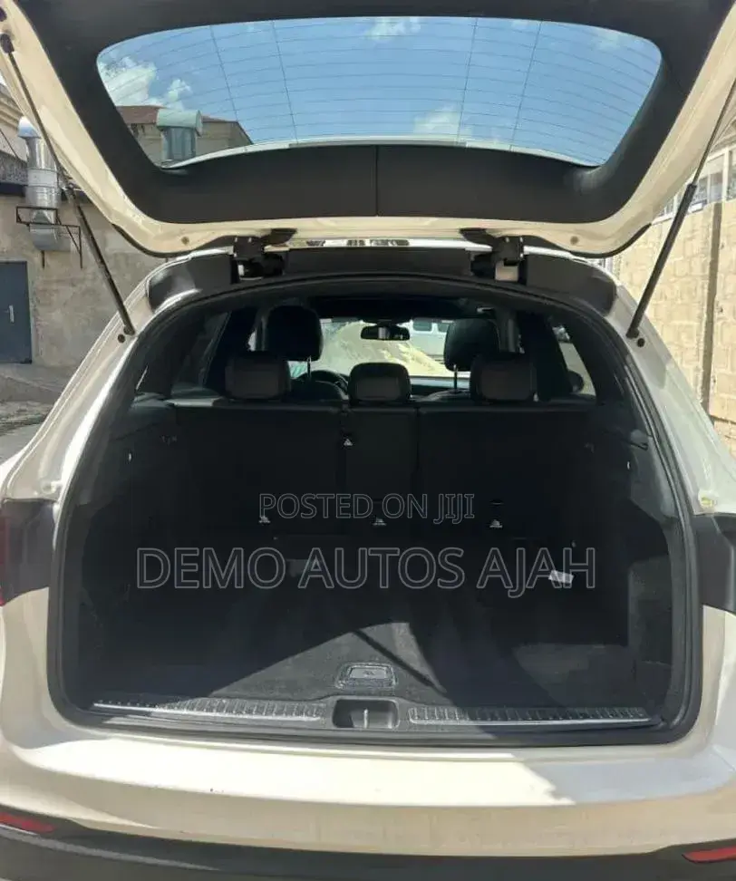 Mercedes-Benz GLC-Class 2017 White