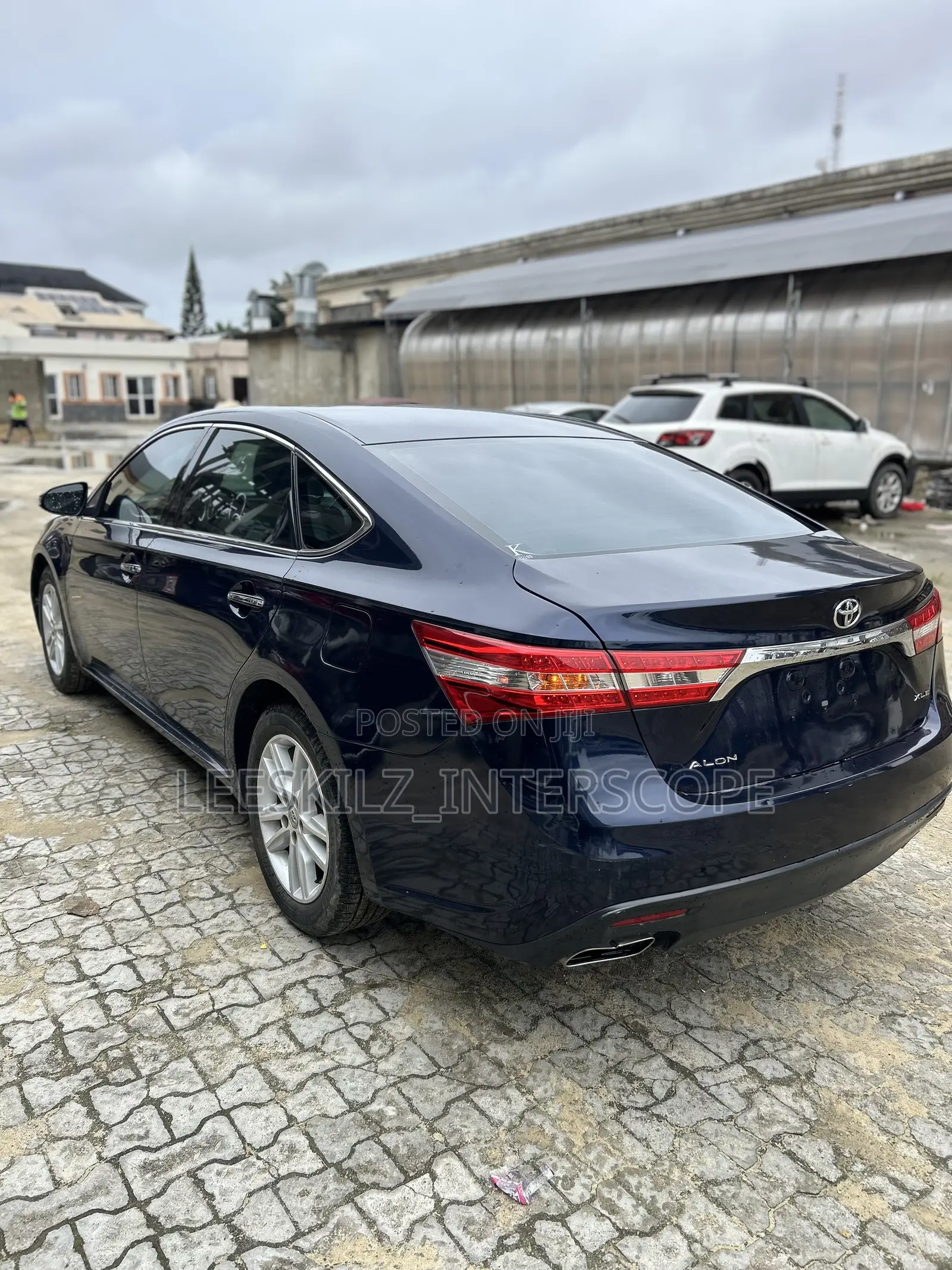 Toyota Avalon 2013 Blue