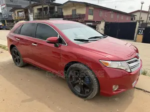 Toyota Venza V6 2010 Red