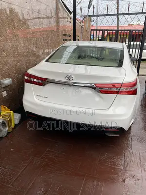 Toyota Avalon 2014 White