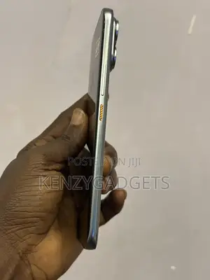 Tecno Pova Curve 2 5G 256 GB Silver