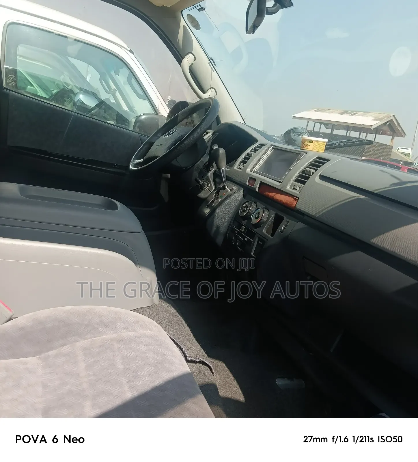 Toyota HiAce 2012 Black