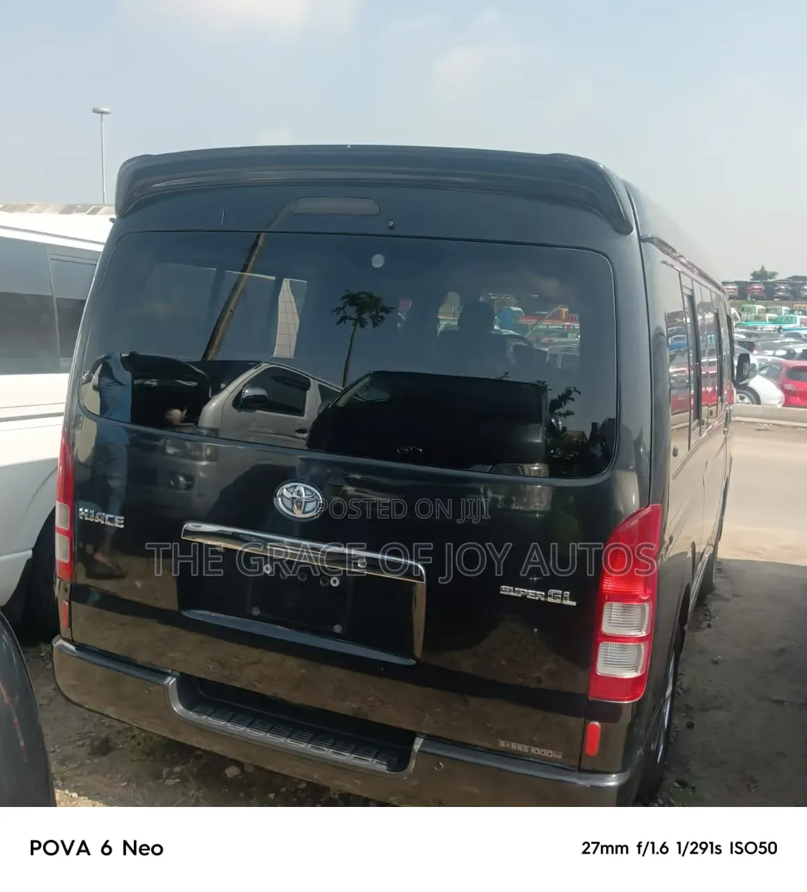 Toyota HiAce 2012 Black