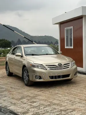 Toyota Camry LE 4dr Sedan (2.4L 4cyl 5A) 2007 Gold