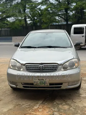 Toyota Corolla 2010 Gold