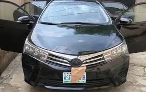 Toyota Corolla 2014 Black