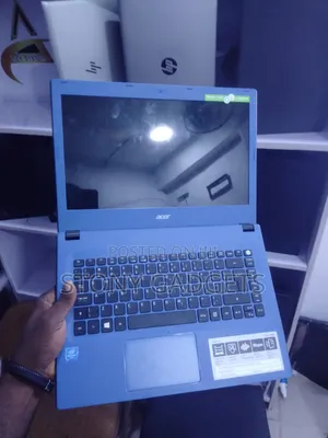 Laptop Acer Aspire E5-432 8GB Intel Pentium HDD 500GB