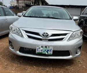 Toyota Corolla 2013 Silver