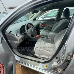 Toyota Corolla 2013 Silver