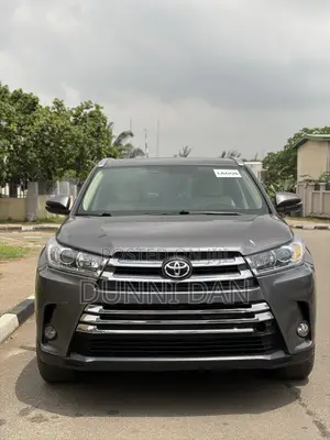 Toyota Highlander XLE 4dr SUV (3.5L 6cyl 6A) 2015 Gray