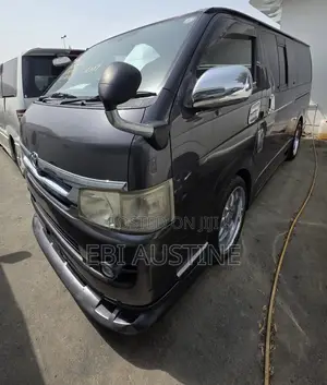 Toyota HiAce 2009 Grey