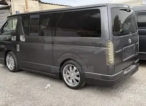 Toyota HiAce 2009 Grey