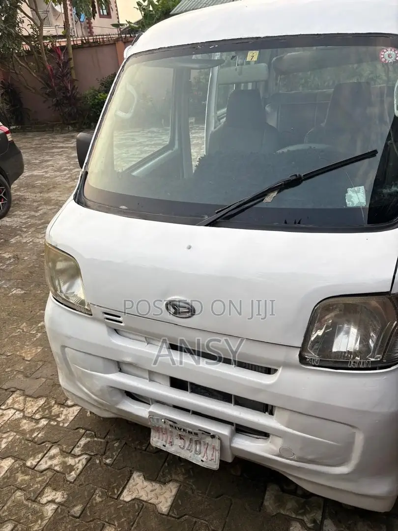 Daihatsu Hijet 2021 White