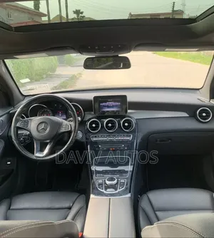 Mercedes-Benz GLC-Class 2017 Black