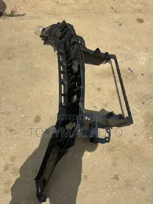 Mercedes Benz ML350/GLE Front Cut