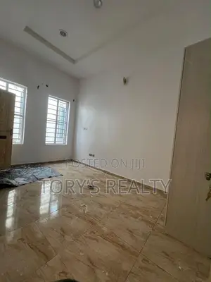 1bdrm Shared Apartment in Lekki Phase 2 for rent