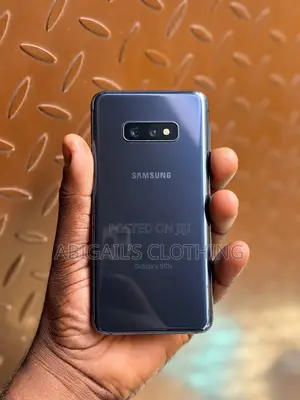 Samsung Galaxy S10e 128 GB Black