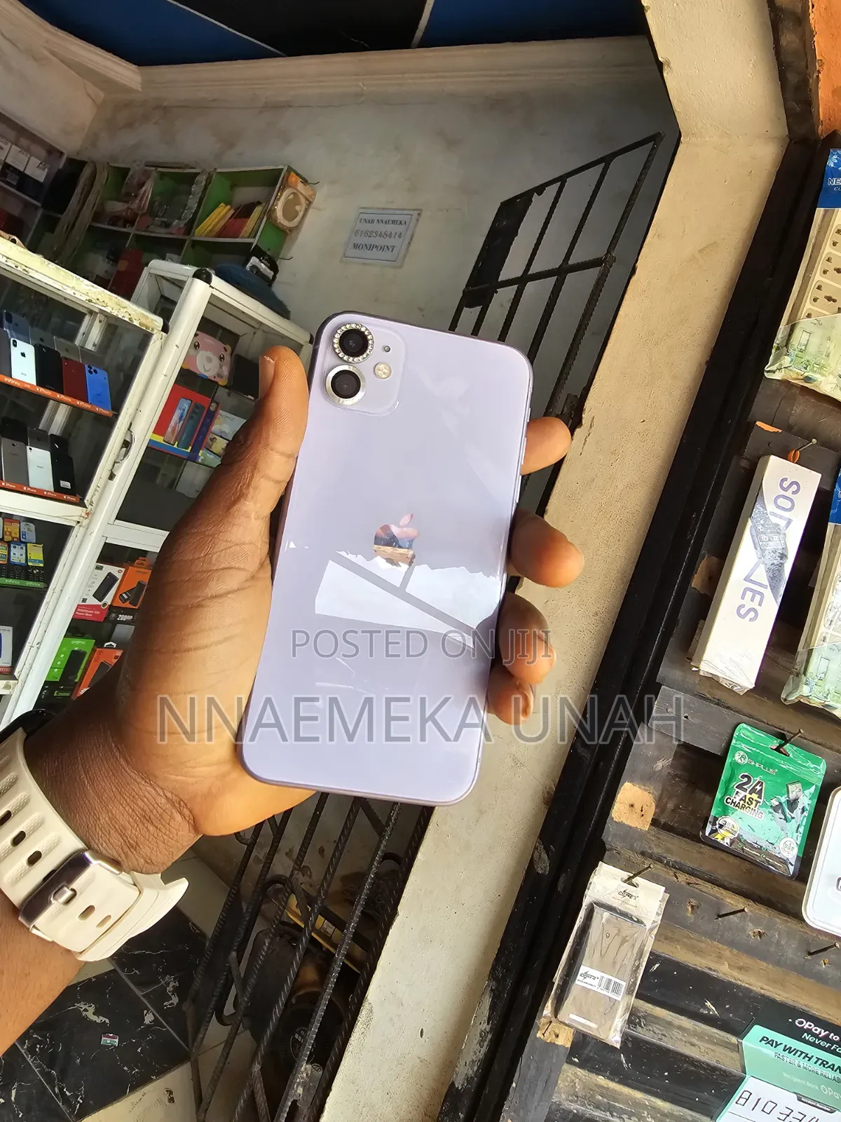 Apple iPhone XR 64 GB White