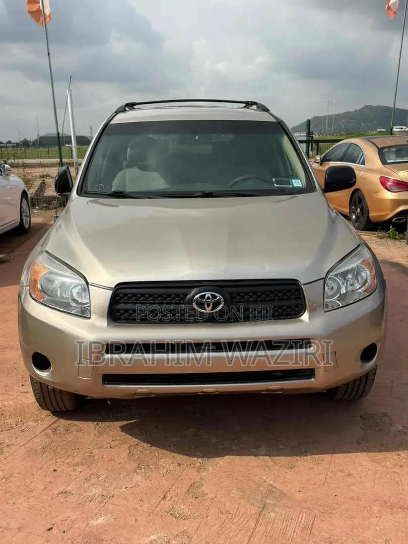 Toyota RAV4 2008 Gold