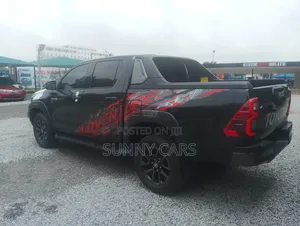 New Toyota Hilux 2025 Black