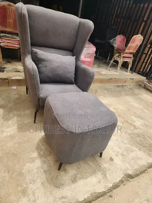 Single Seater Sofa Couch Used in Homes, Offices Etc.