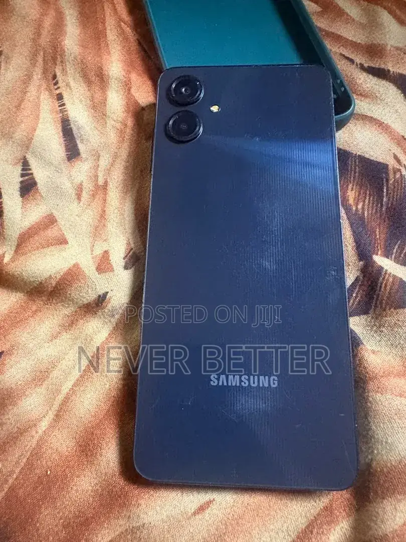 Samsung Galaxy A06 64 GB Black