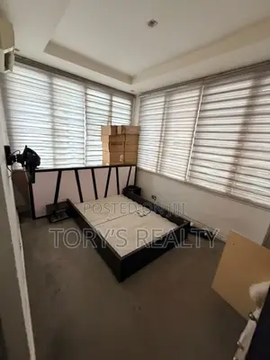 5bdrm Duplex in Banana Island for rent