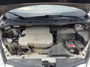 Toyota Sienna XLE AWD 2008 Gold