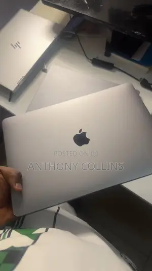 Laptop Apple MacBook Pro 2020 M1 16GB Apple M1 Pro SSD 512GB