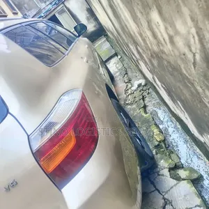 Toyota Highlander 2010 Gold