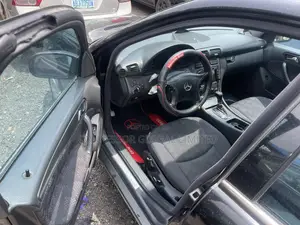 Mercedes-Benz C200 2007 Black