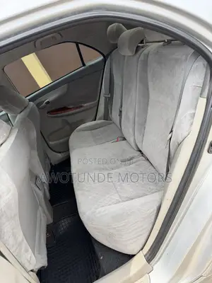 Toyota Corolla 2009 Silver