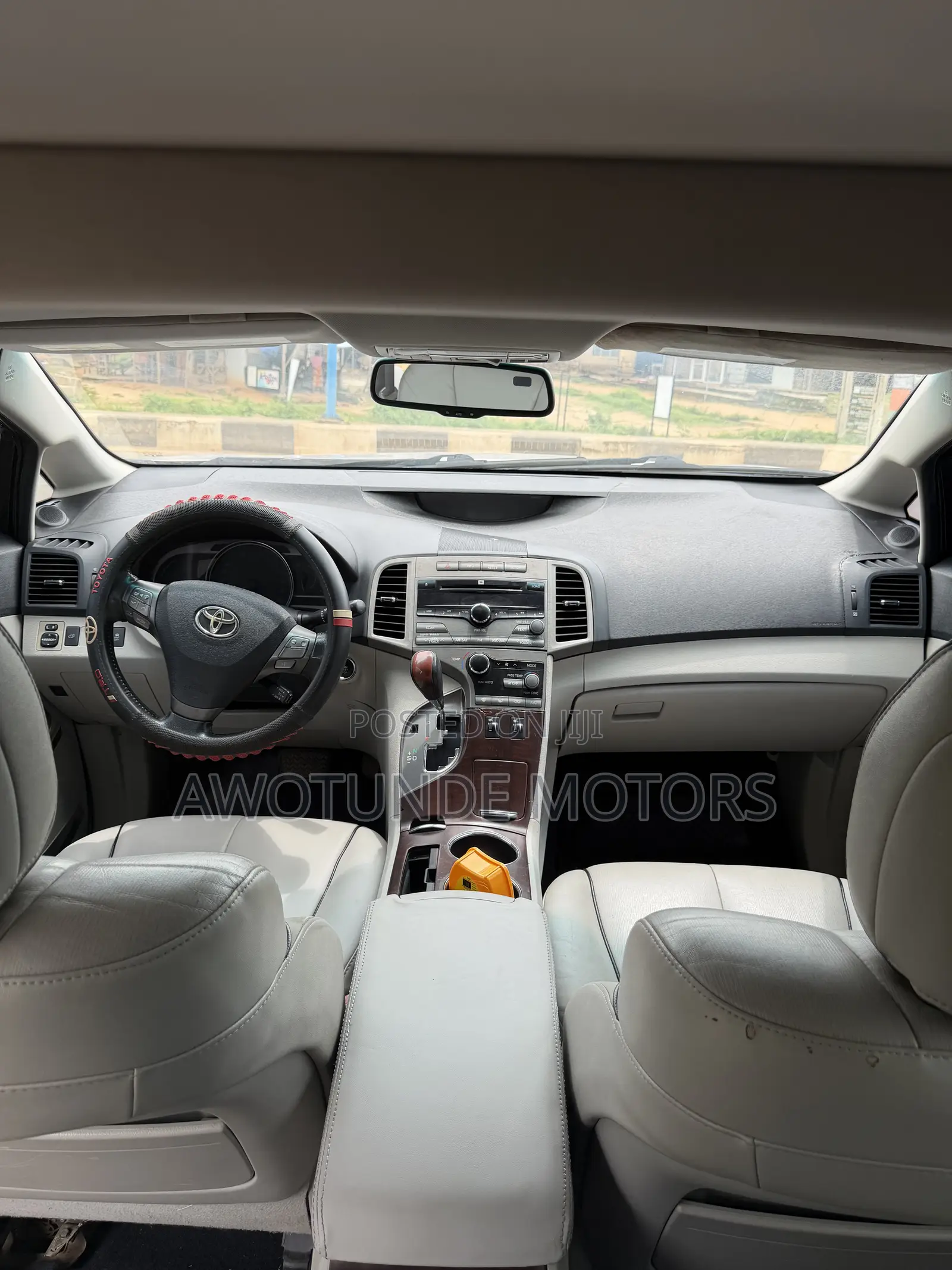Toyota Venza 2010 Silver