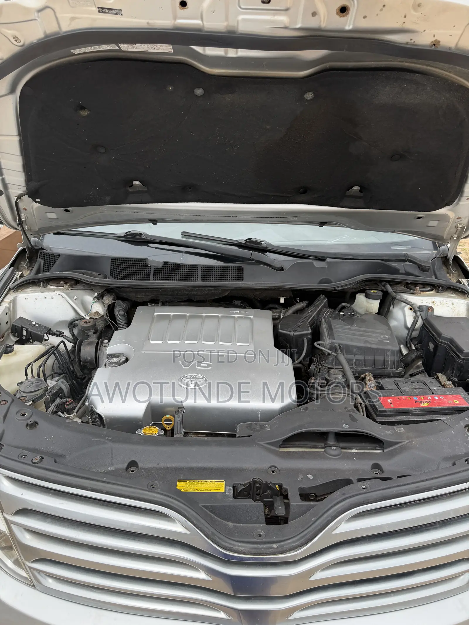 Toyota Venza 2010 Silver